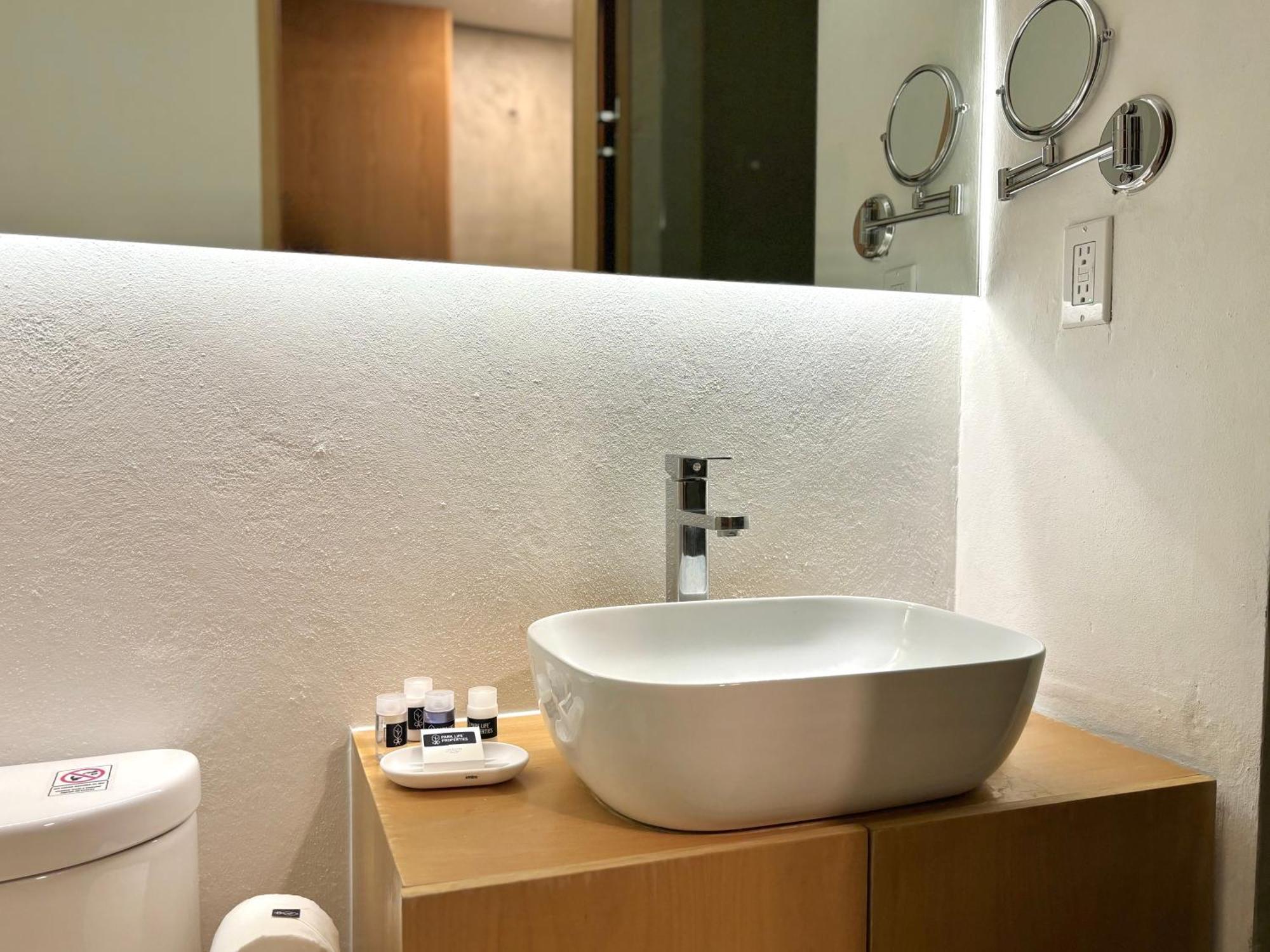 Park Life Condesa Hipodromo Apartment เม็กซิโกซิตี้ ภายนอก รูปภาพ
