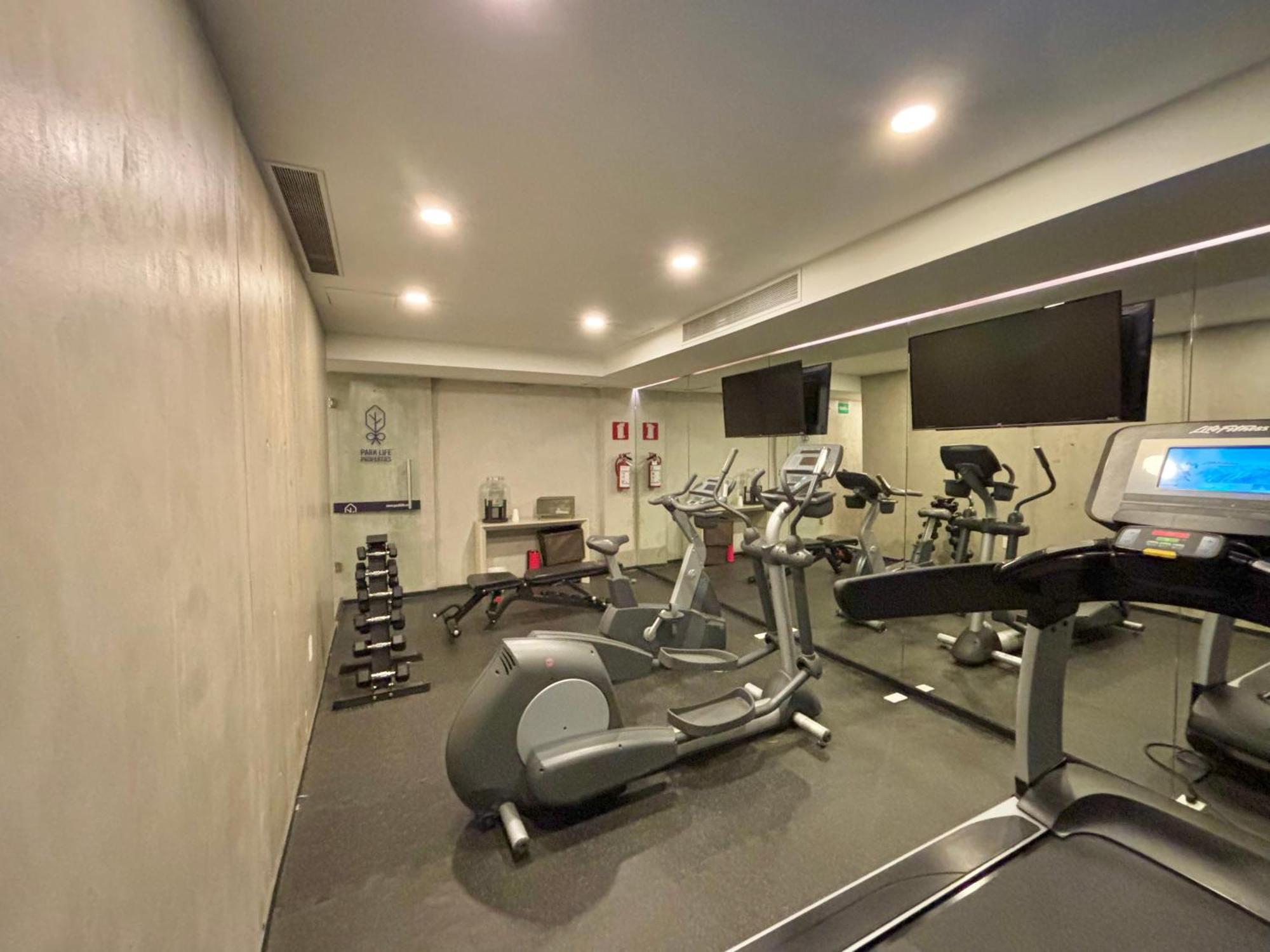 Park Life Condesa Hipodromo Apartment เม็กซิโกซิตี้ ภายนอก รูปภาพ